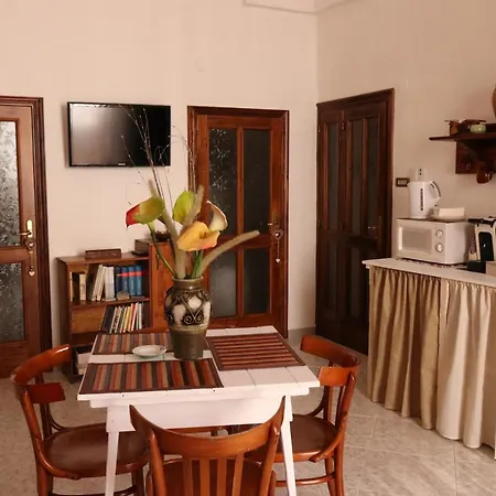 Casa Antica *